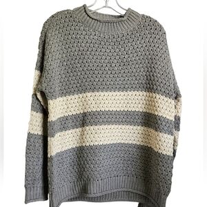 Knot Sisters Gray and Cream Crewneck Sweater, Small